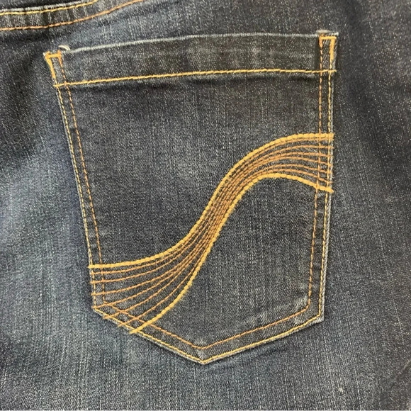 Lane Bryant Denim Capri 24  Blue Genius Fit Straight Casual‎ Travel Work Western - Picture 6 of 11